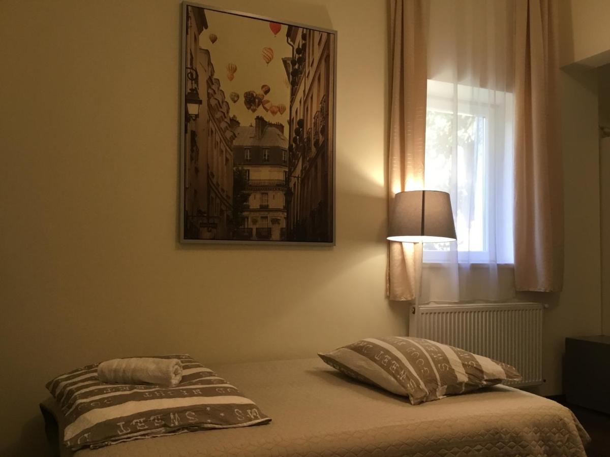 Corso Quiet Apartment บูดาเปสต์ ภายนอก รูปภาพ