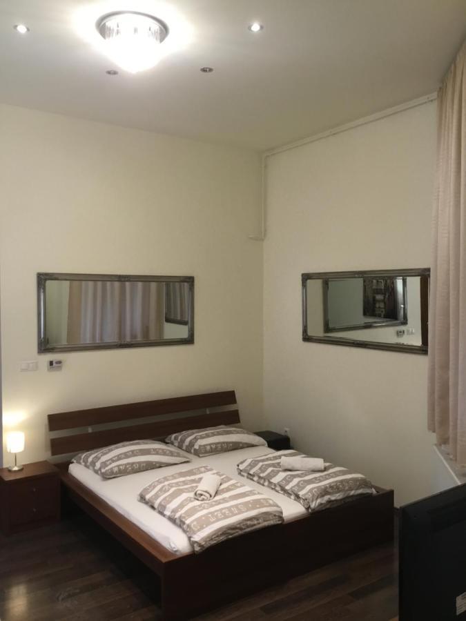 Corso Quiet Apartment บูดาเปสต์ ภายนอก รูปภาพ